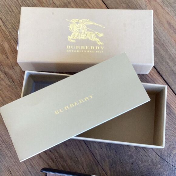 Burberry Sunglasses BE 4273 3002/71 Scratched Tortoise Shell - Picture 8 of 13